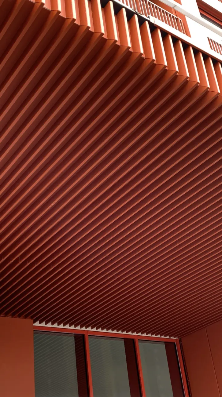 NDSM Amsterdam plafond metaalwerk